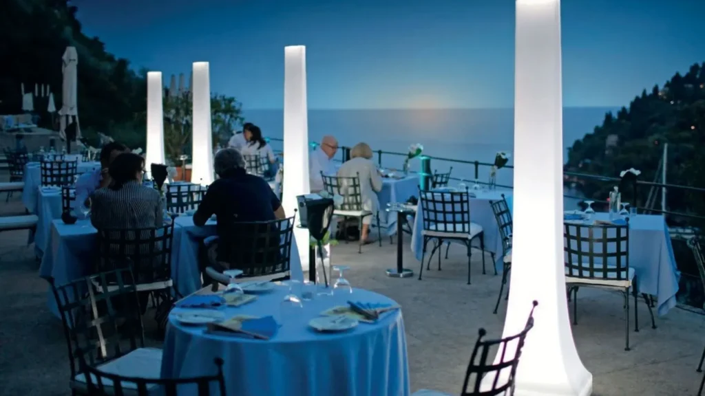 riscaldamento degli spazi esterni per ristoranti lampade ad infrarossi