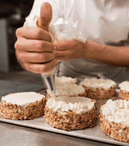 Attrezzature da laboratorio per pasticceria professionale e impastatrici De Luca