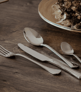 Posateria linea Furore professionale dal design audace