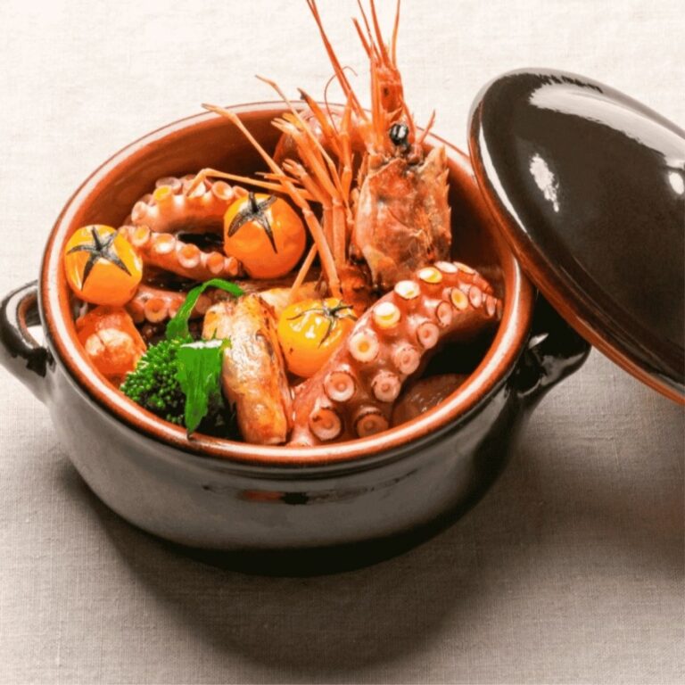 pentolame in ghisa e coccio professionale
